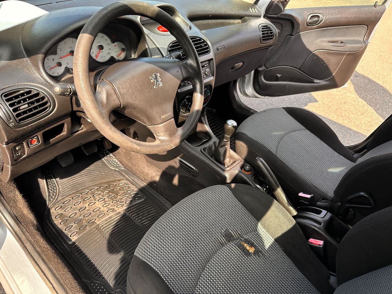 Estate car Peugeot 206 SW Grand Filou Cool: picture 11 Estate car Peugeot 206 SW Grand Filou Cool: picture 11