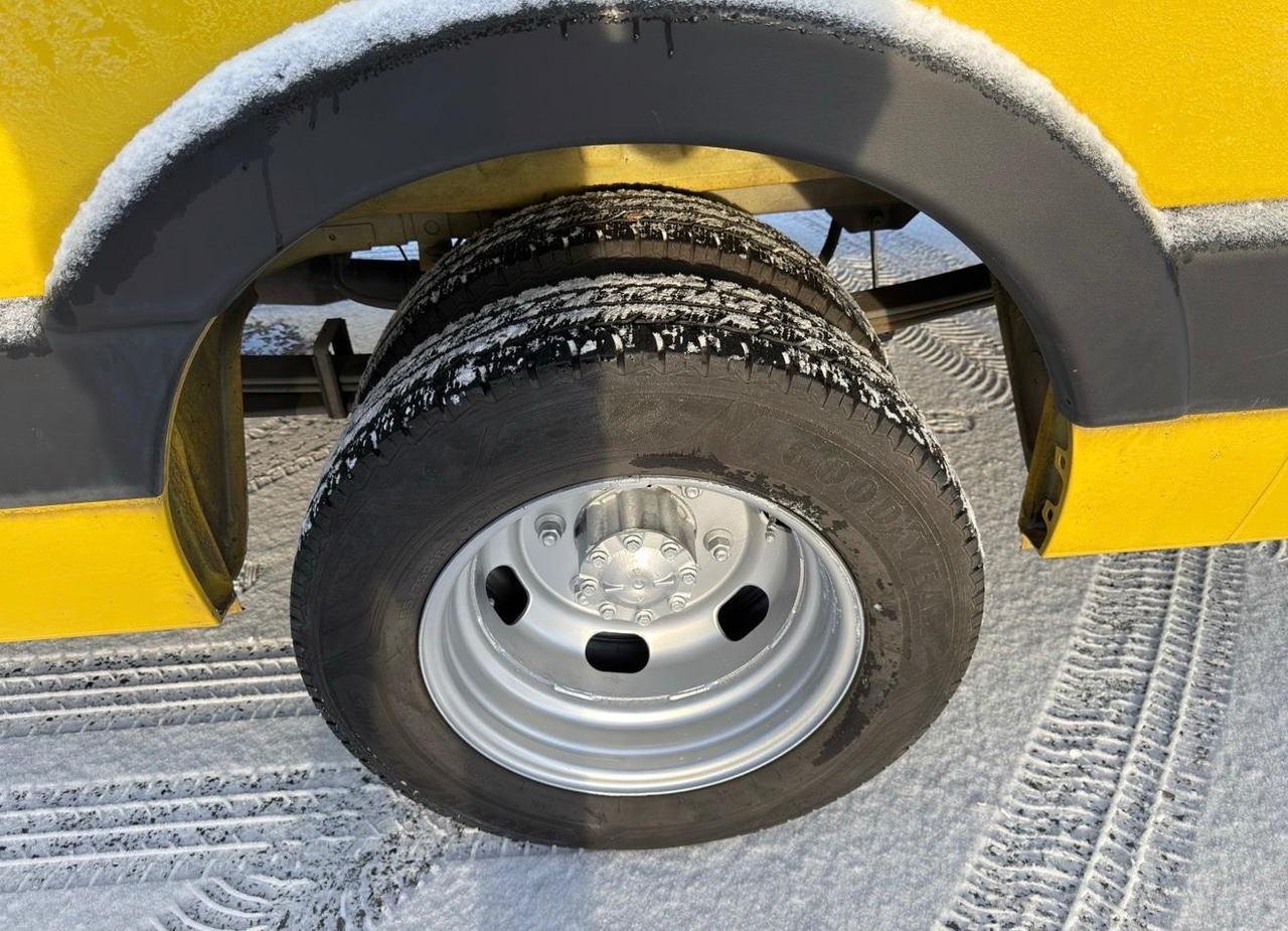 Panel van Renault Master III Kasten L3H2 4,5t Zwillingsbereifug: picture 10