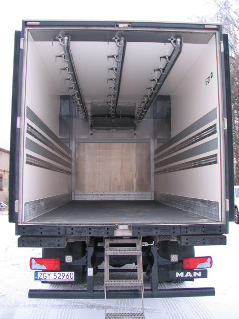 MAN TGM 18.290 // Tiefkühlkoffer // CHEREAU // 3 x Rohre // Haken //CARRIER SUPRA 1150 // LKW aus DE - Refrigerator truck: picture 5 MAN TGM 18.290 // Tiefkühlkoffer // CHEREAU // 3 x Rohre // Haken //CARRIER SUPRA 1150 // LKW aus DE - Refrigerator truck: picture 5