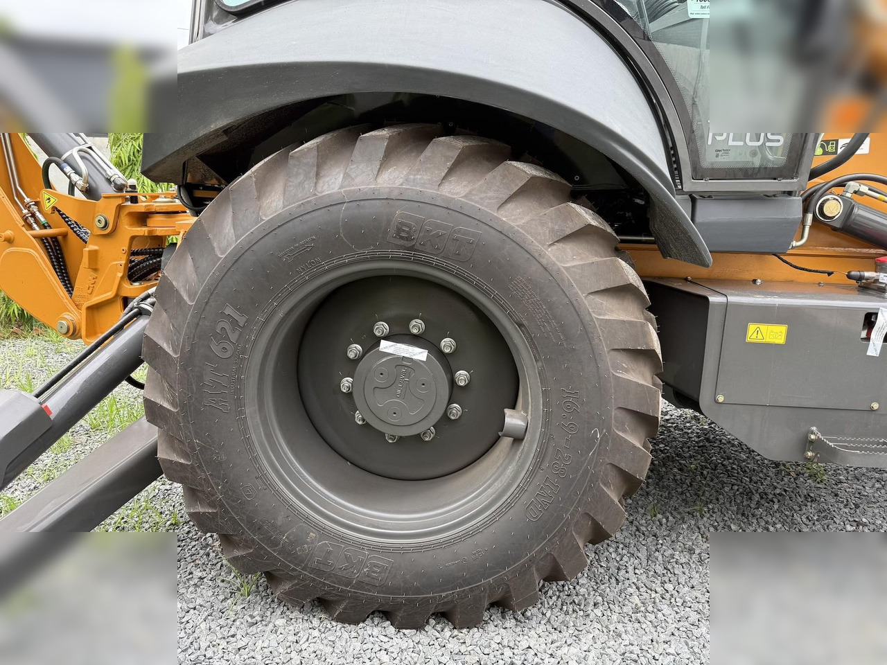 New Backhoe loader CASE 851NX CP: picture 11