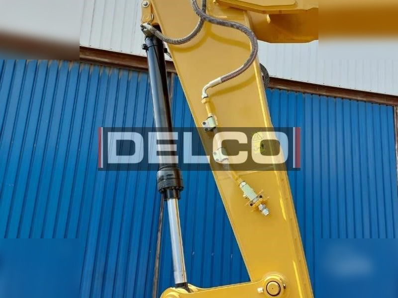 New Crawler excavator CATERPILLAR 323D3: picture 11