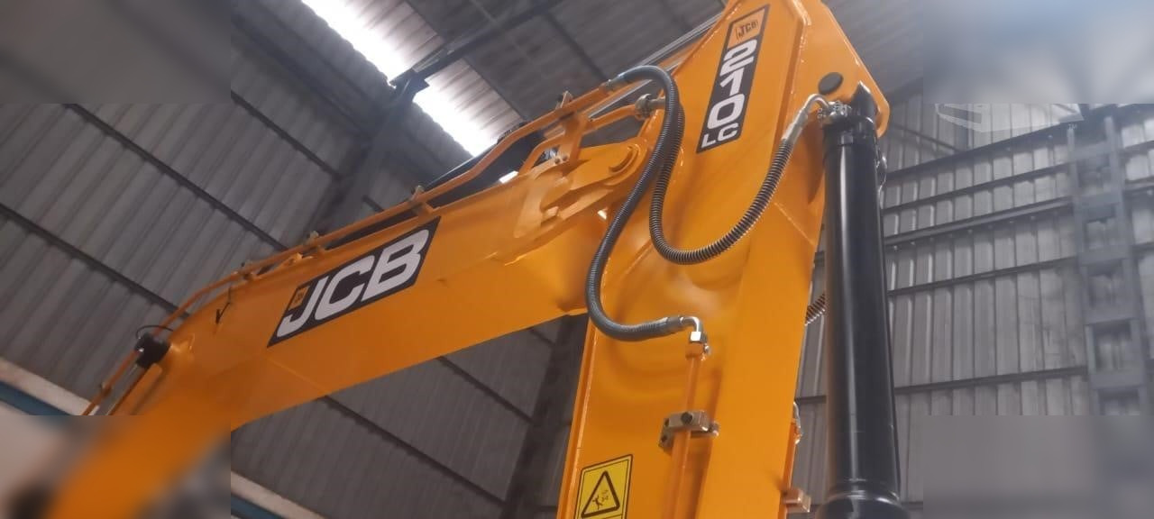 JCB JS210 LC - Crawler excavator: picture 1 JCB JS210 LC - Crawler excavator: picture 1