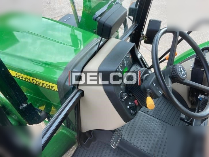 New Farm tractor JOHN DEERE 5075E: picture 8