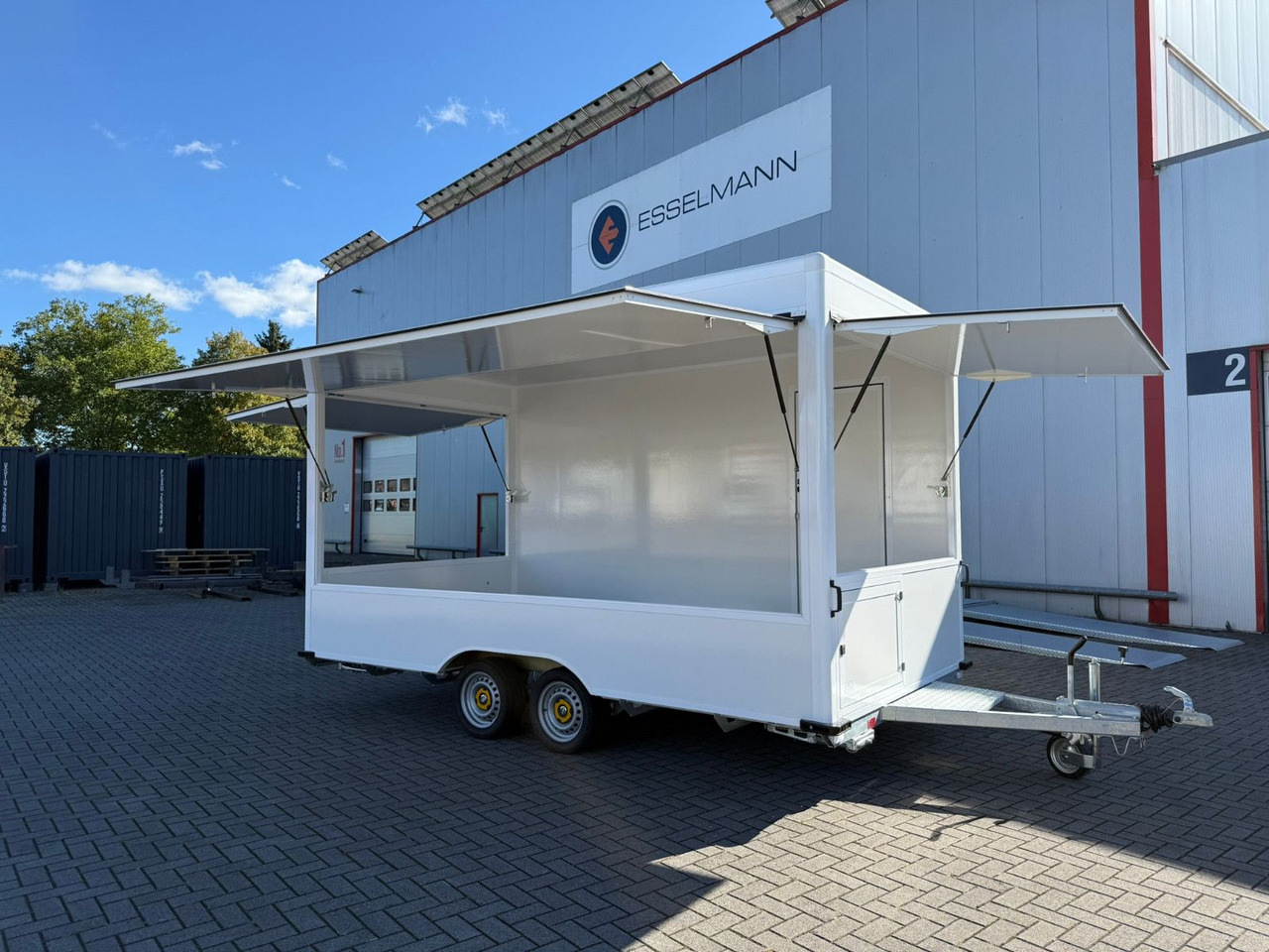 Esselmann Karello 4.2i Verkaufsanhänger Imbiss - Vending trailer: picture 2 Esselmann Karello 4.2i Verkaufsanhänger Imbiss - Vending trailer: picture 2