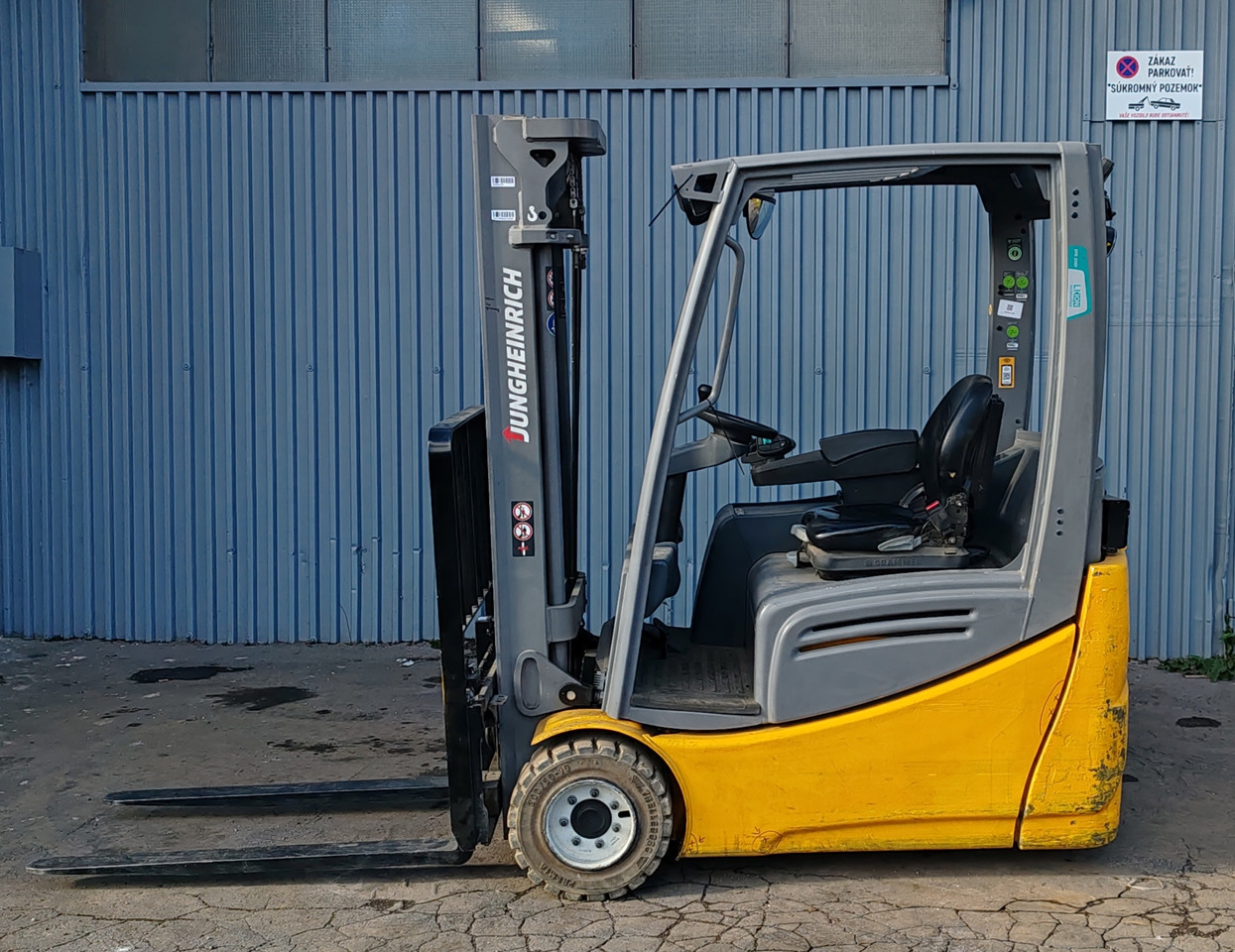 Jungheinrich EFG 216k 4.64m/ 2018y/ 6630mh - Electric forklift: picture 1 Jungheinrich EFG 216k 4.64m/ 2018y/ 6630mh - Electric forklift: picture 1