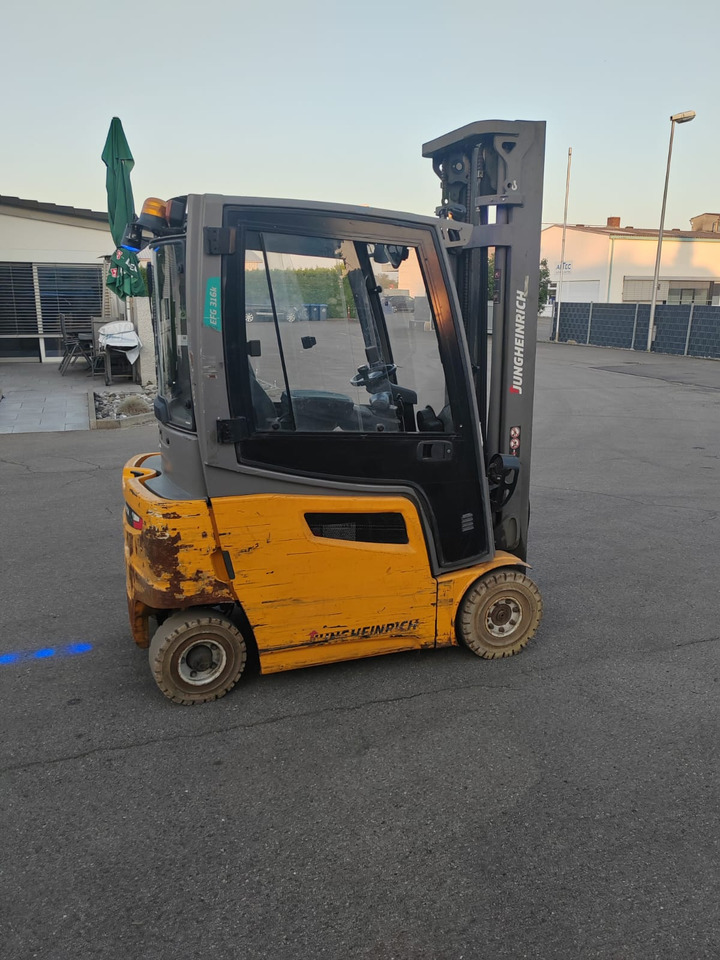Jungheinrich EFG316k /5.5m/ batt 2022 - Electric forklift: picture 3 Jungheinrich EFG316k /5.5m/ batt 2022 - Electric forklift: picture 3