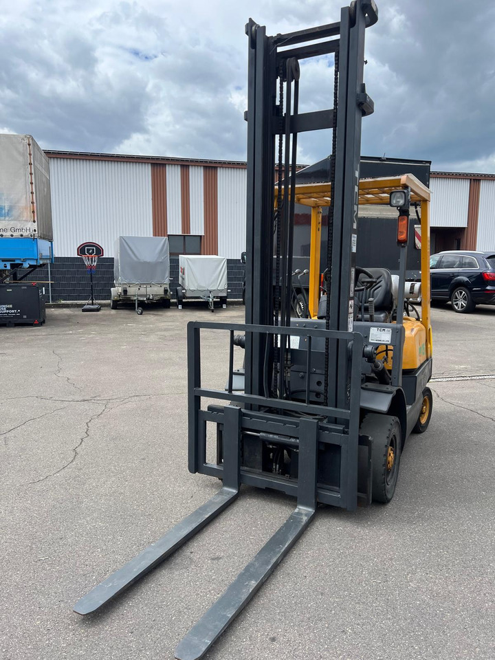 TCM FG15N18 - LPG forklift: picture 1 TCM FG15N18 - LPG forklift: picture 1