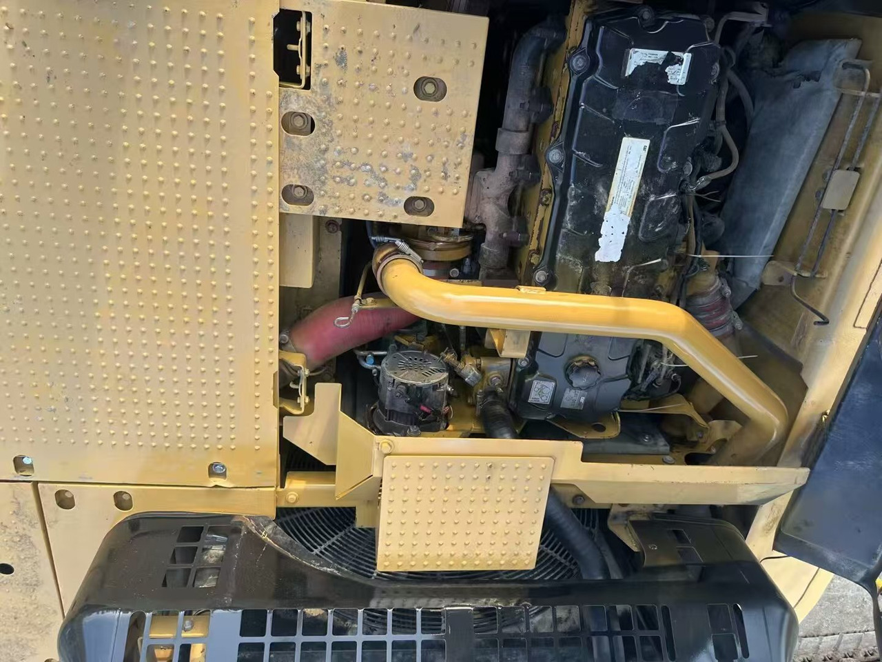 CAT 330D - Crawler excavator: picture 2 CAT 330D - Crawler excavator: picture 2