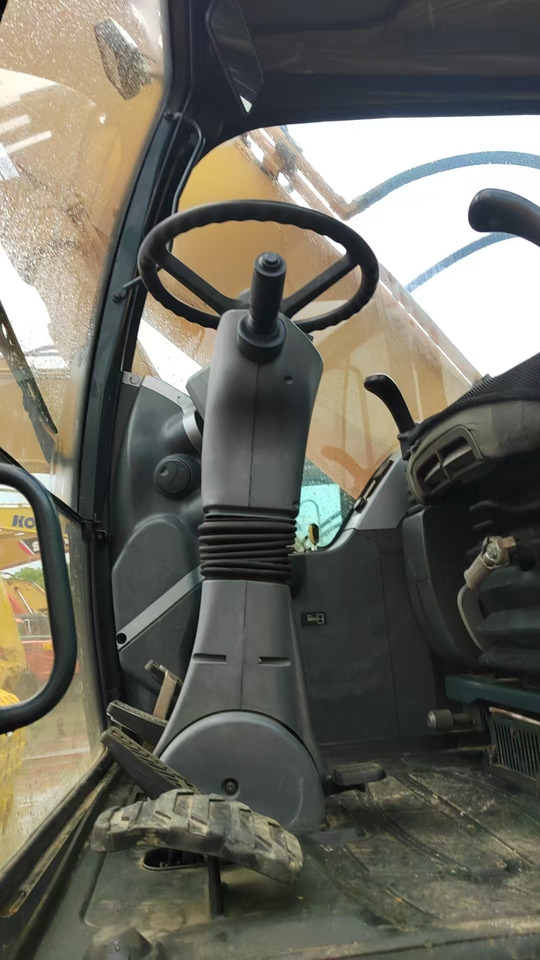 Hyundai 210 - Wheel excavator: picture 2 Hyundai 210 - Wheel excavator: picture 2