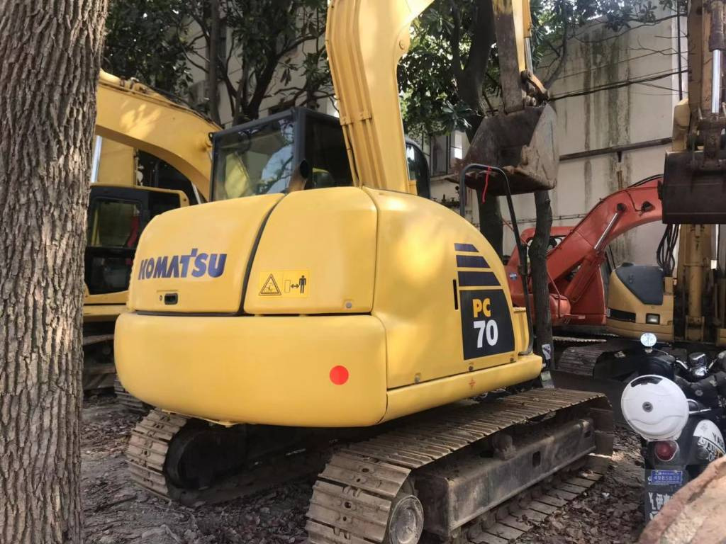 Komatsu PC70-8 - Crawler excavator: picture 1 Komatsu PC70-8 - Crawler excavator: picture 1