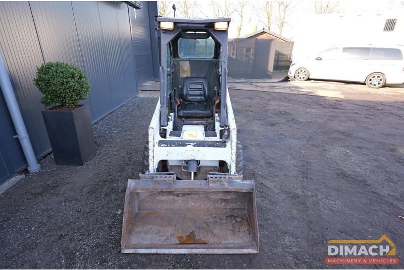 Bobcat S70 4x4 Schranklader met bak - snelwissel - NL machine - Kubota 3 cil. - nieuwe banden - Skid steer loader: picture 5 Bobcat S70 4x4 Schranklader met bak - snelwissel - NL machine - Kubota 3 cil. - nieuwe banden - Skid steer loader: picture 5