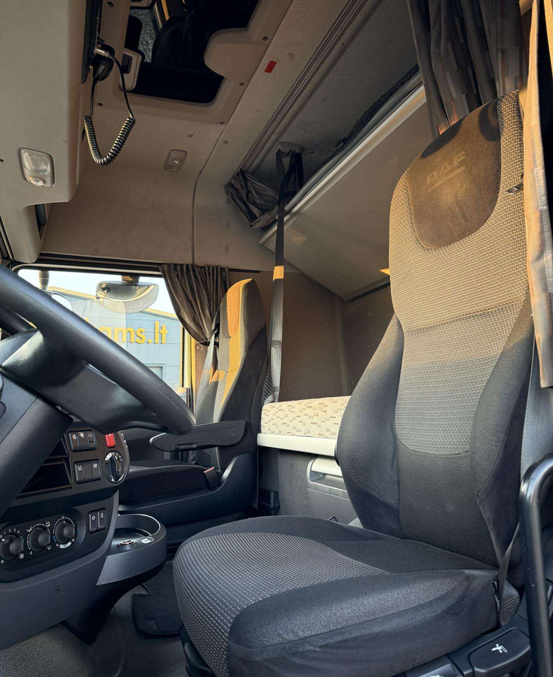 Autotransporter truck DAF XF 460: picture 13