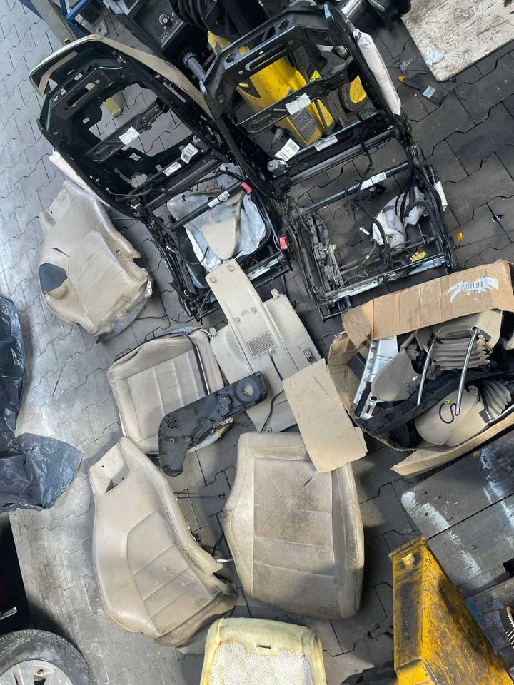 Fotele do Mercedes W 207 kabrio - Spare parts for Car: picture 2 Fotele do Mercedes W 207 kabrio - Spare parts for Car: picture 2