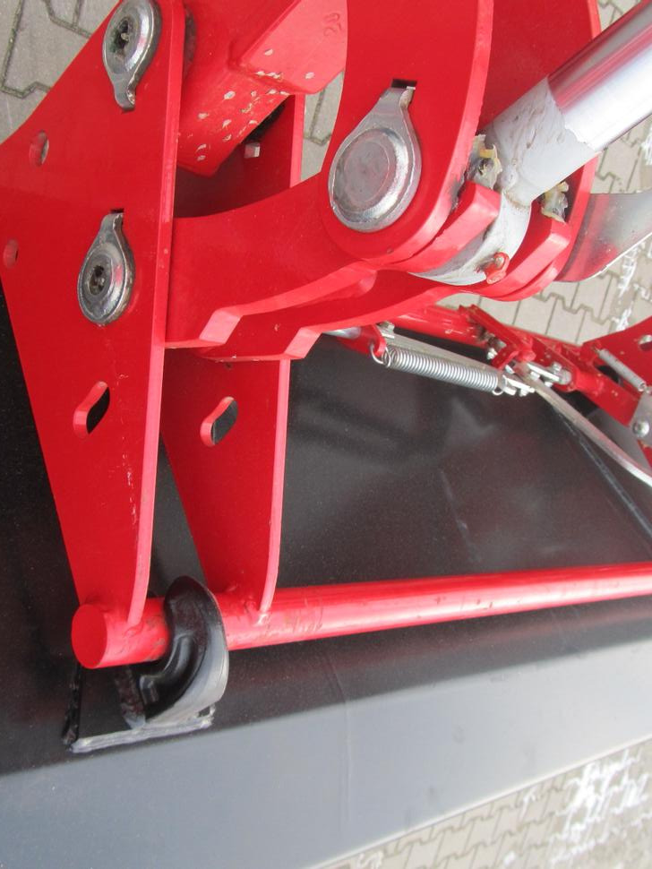 Lauderof Schaufel / Universal Bucket / Godet / Benna / Ковш / Łyżka 2 m - Bucket for Farm tractor: picture 5 Lauderof Schaufel / Universal Bucket / Godet / Benna / Ковш / Łyżka 2 m - Bucket for Farm tractor: picture 5