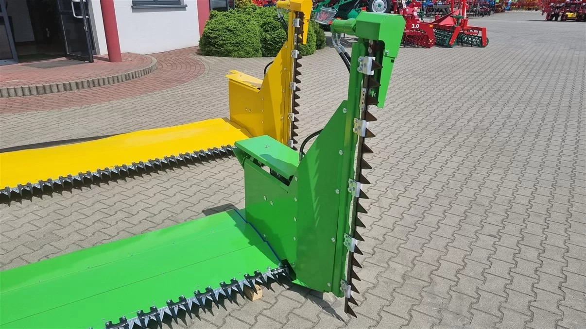 Lupus Rapsvorsatz / Rape cutter / Barre de coupe à colza / Mesa de colza / Tavolo da colza / Рапсовый стол / Stół do rzepaku 6 m - Rape harvester: picture 4 Lupus Rapsvorsatz / Rape cutter / Barre de coupe à colza / Mesa de colza / Tavolo da colza / Рапсовый стол / Stół do rzepaku 6 m - Rape harvester: picture 4