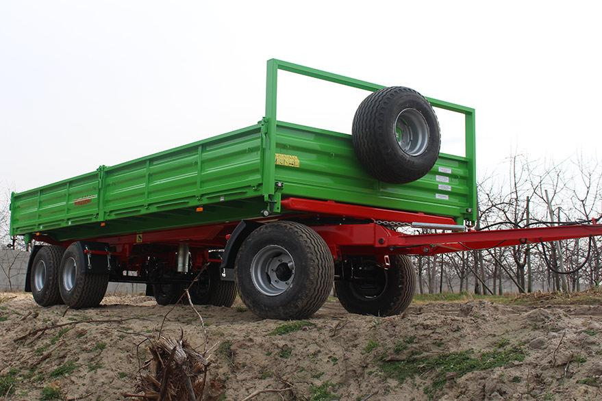 Wodziński Transportplattform für Obstbau / Orchard platform / Plateau de verger / Platforma sadownicza - Farm platform trailer: picture 1 Wodziński Transportplattform für Obstbau / Orchard platform / Plateau de verger / Platforma sadownicza - Farm platform trailer: picture 1