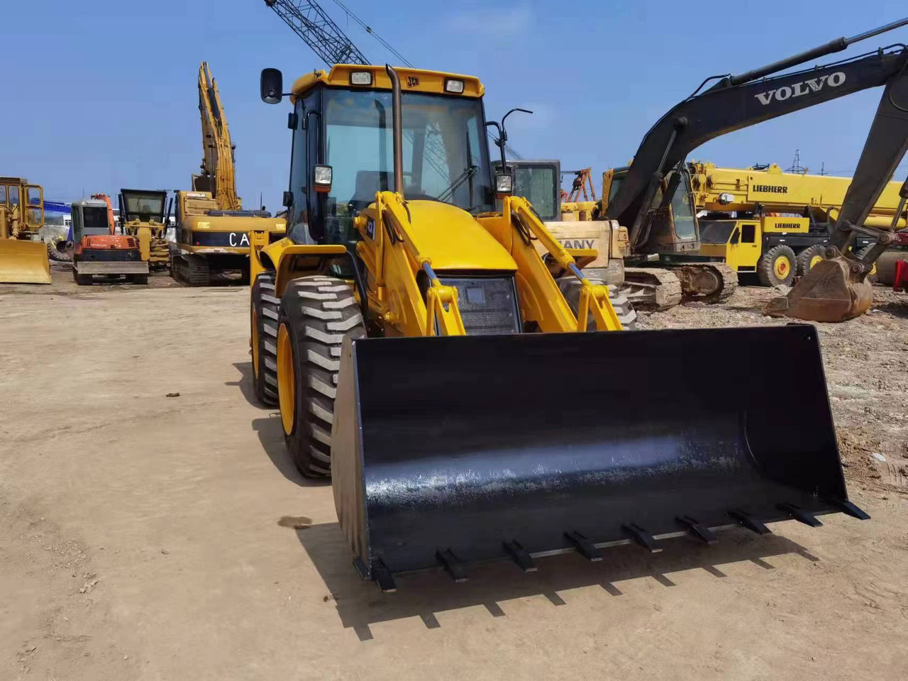 JCB 4CX SOLD OUT!!! - Backhoe loader: picture 2 JCB 4CX SOLD OUT!!! - Backhoe loader: picture 2