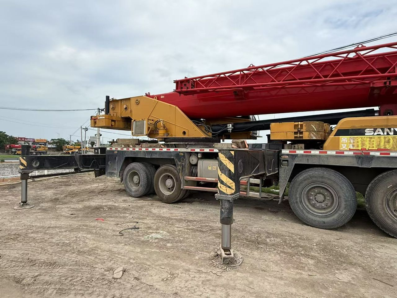 SANY STC800T5 STC800E5 STC800C5 80tons - Mobile crane: picture 2 SANY STC800T5 STC800E5 STC800C5 80tons - Mobile crane: picture 2