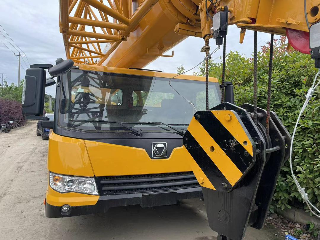 URGENT! XCMG XCT25L5 For Sale! - Mobile crane: picture 3 URGENT! XCMG XCT25L5 For Sale! - Mobile crane: picture 3