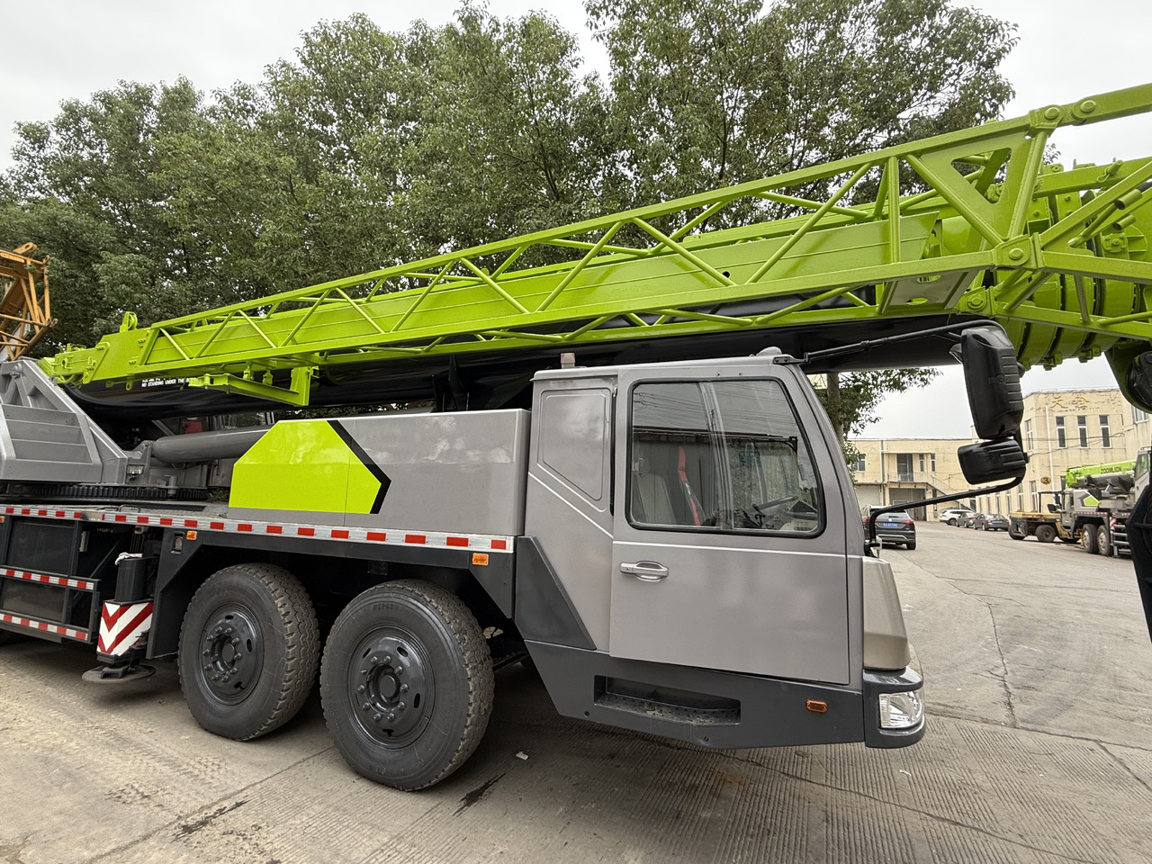 ZOOMLION ZTC700V1 - Mobile crane: picture 1 ZOOMLION ZTC700V1 - Mobile crane: picture 1