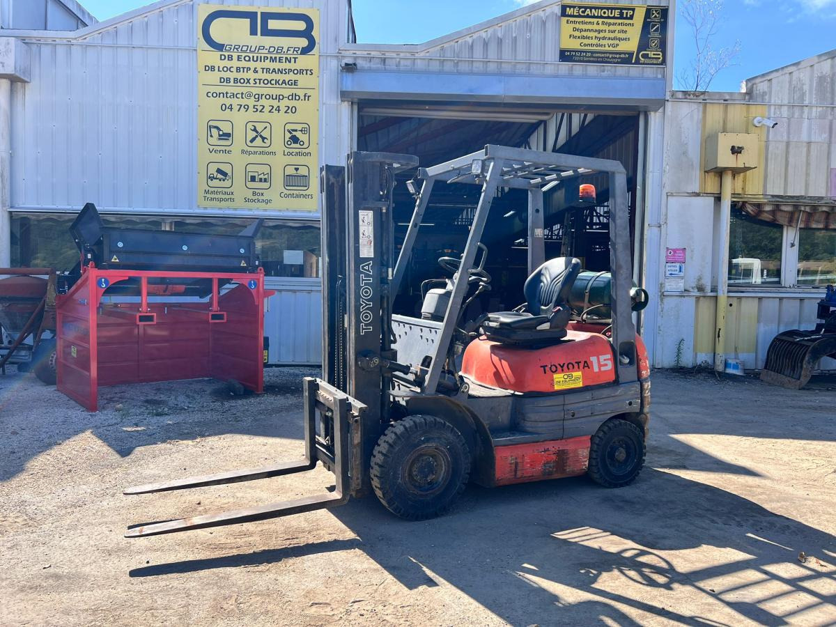 Toyota 426 FGF15 CHARIOT ELEVATEUR A GAZ 1,5T 4,3m - LPG forklift: picture 1 Toyota 426 FGF15 CHARIOT ELEVATEUR A GAZ 1,5T 4,3m - LPG forklift: picture 1
