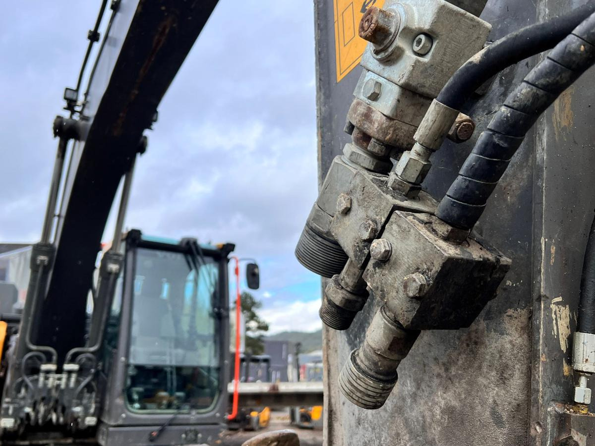 Crawler excavator Volvo EC160EL PELLE 19T: picture 9 Crawler excavator Volvo EC160EL PELLE 19T: picture 9