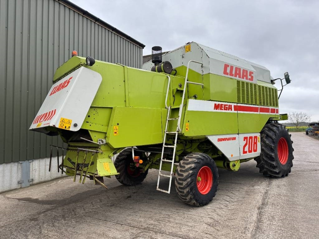 Claas 208 dominator mega combine - Combine harvester: picture 3 Claas 208 dominator mega combine - Combine harvester: picture 3