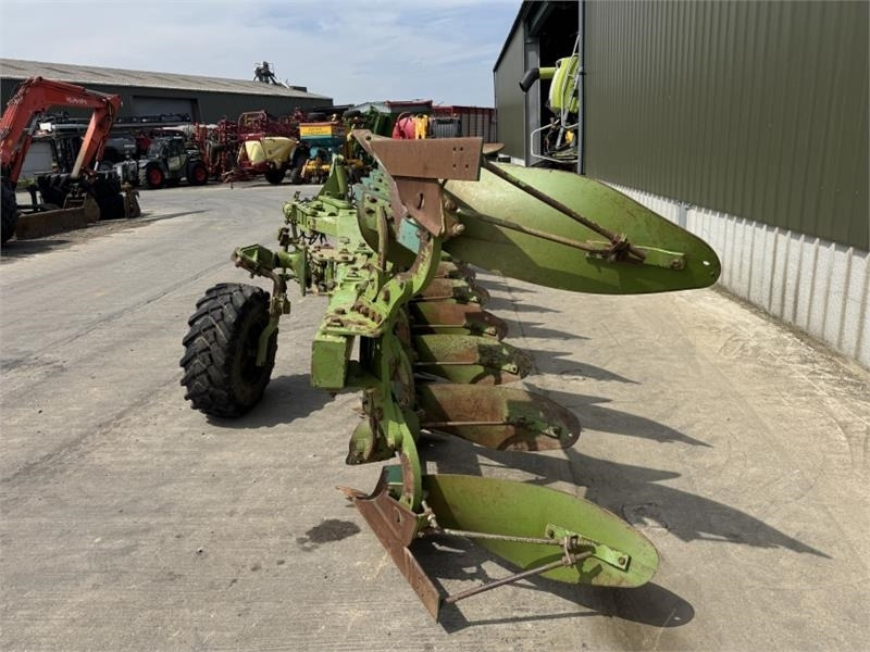 Dowdeswell MA 145 7 Furrow Plough **Video Below**  - Plow: picture 3 Dowdeswell MA 145 7 Furrow Plough **Video Below**  - Plow: picture 3