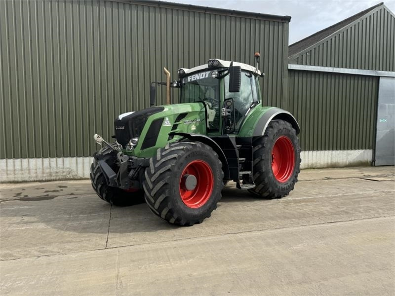 Fendt Fendt 828 ECR Vario Profi Plus **Video Below** - Farm tractor: picture 1 Fendt Fendt 828 ECR Vario Profi Plus **Video Below** - Farm tractor: picture 1