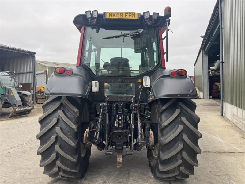 Valtra N121 Tractor - Farm tractor: picture 5 Valtra N121 Tractor - Farm tractor: picture 5