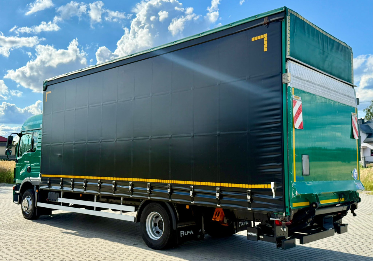 MAN TGM 12.250 / TGL 12.250 / FIRANKA / WINDA / AUTOMAT / 18 PALET / SYPIALKA / 2017 ROK - Curtain side truck: picture 4 MAN TGM 12.250 / TGL 12.250 / FIRANKA / WINDA / AUTOMAT / 18 PALET / SYPIALKA / 2017 ROK - Curtain side truck: picture 4