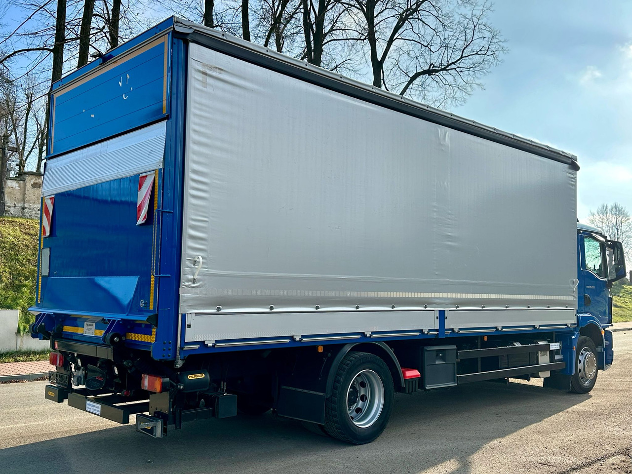 MAN TGM 15.290 / FIRANKA / WINDA / AUTOMAT / 2021 ROK / 18 EUROPALET / 15 T DMC - Curtain side truck: picture 3 MAN TGM 15.290 / FIRANKA / WINDA / AUTOMAT / 2021 ROK / 18 EUROPALET / 15 T DMC - Curtain side truck: picture 3