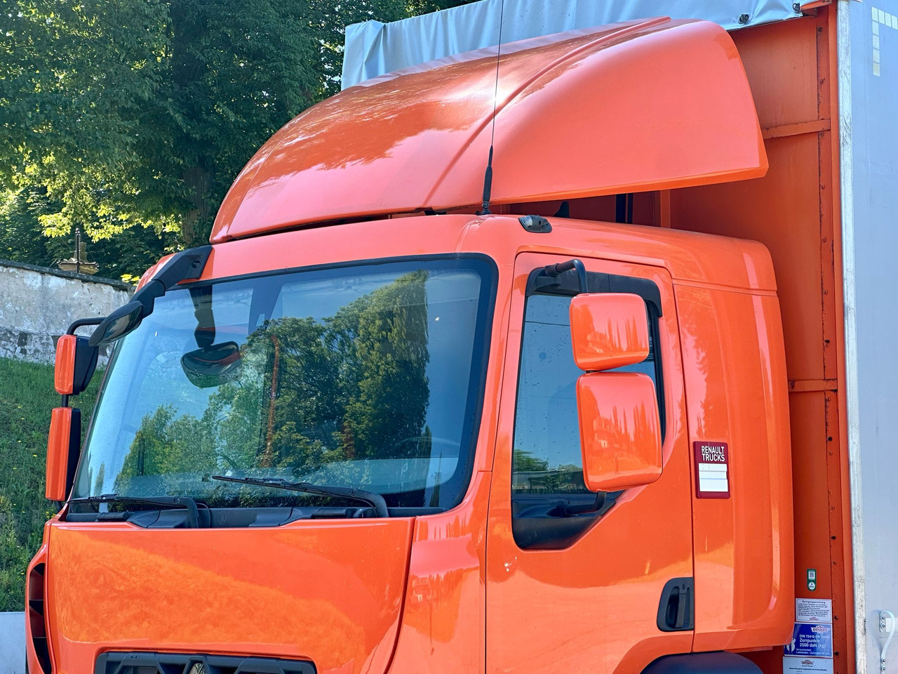 Curtain side truck RENAULT D 18 / 280 / FIRANKA / WINDA / 8.6 M DŁUGOŚCI / 21 EUROPALET / NOWE OPONY / ŁADOWNOŚĆ 9.380 KG / AUTOMAT / SERWISOWANA / SPROWADZONA: picture 7