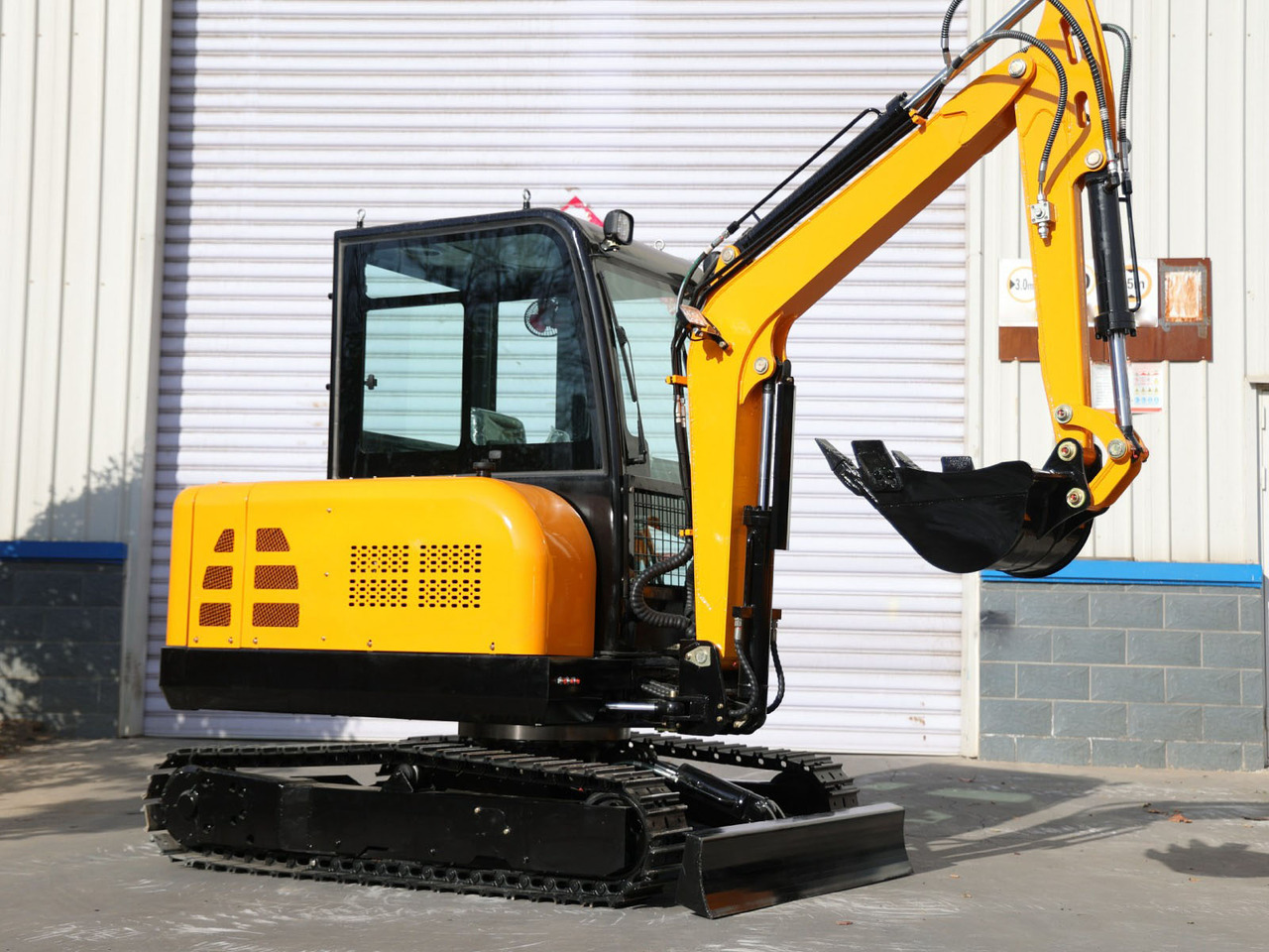 KUBOTA Diesel Mini excavator 3.5 Ton - Müller Machinery MB 35 - KSH - Mini excavator: picture 4 KUBOTA Diesel Mini excavator 3.5 Ton - Müller Machinery MB 35 - KSH - Mini excavator: picture 4