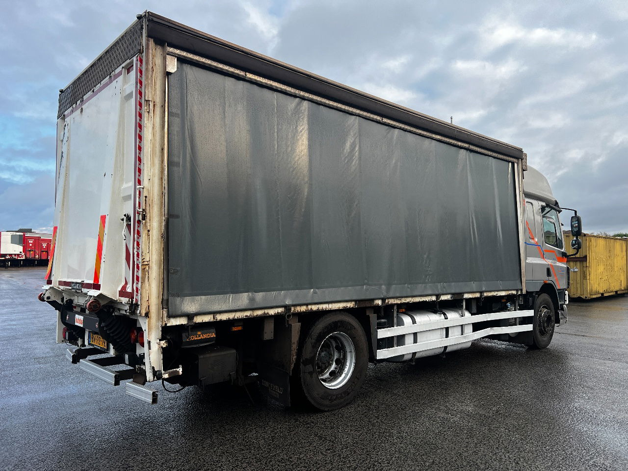 DAF CF 75.250 SC, Euro 5 - Curtain side truck: picture 3 DAF CF 75.250 SC, Euro 5 - Curtain side truck: picture 3