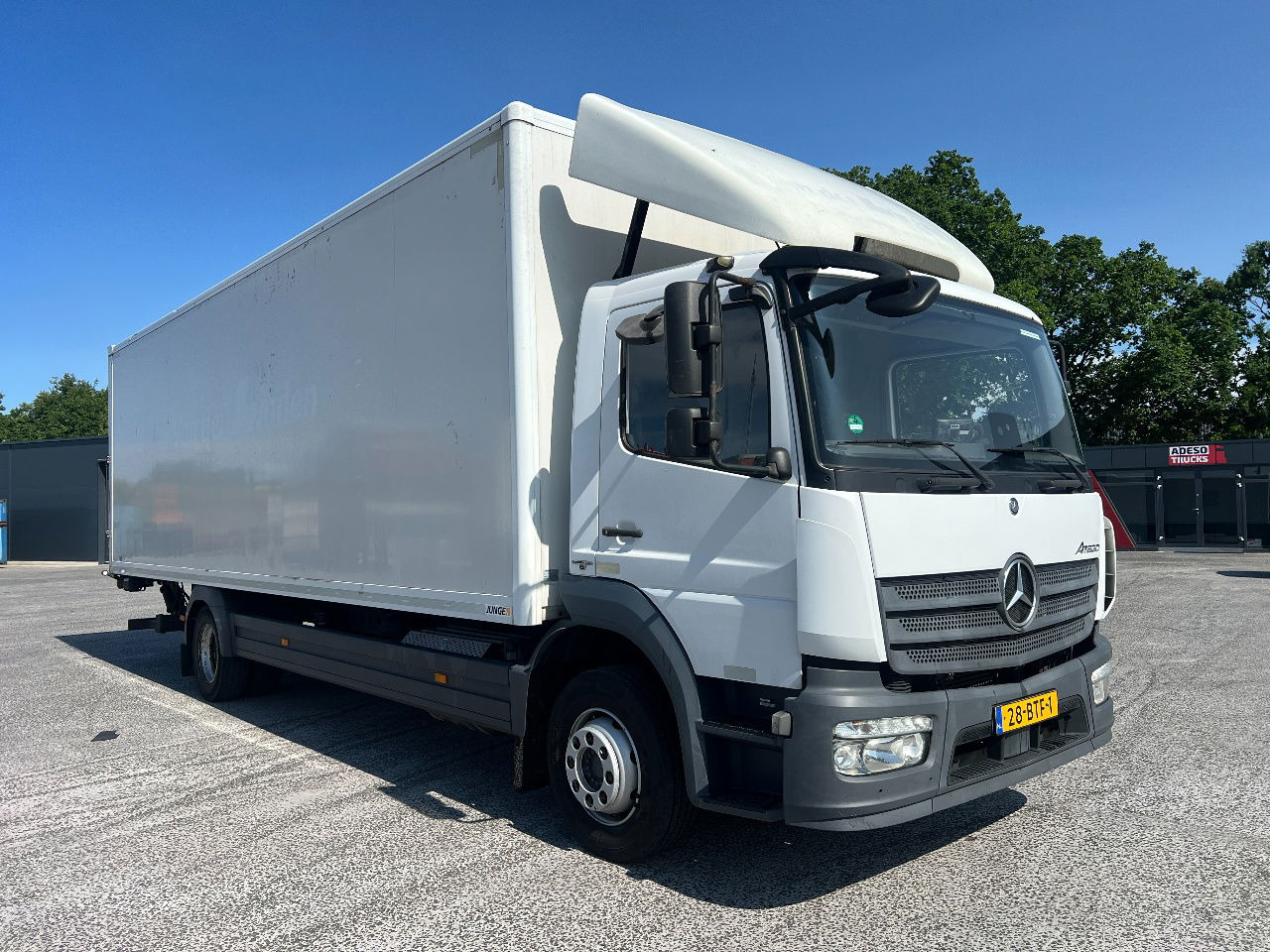 Mercedes-Benz Atego 1221 Euro 6, 20 pallets - Box truck: picture 2 Mercedes-Benz Atego 1221 Euro 6, 20 pallets - Box truck: picture 2