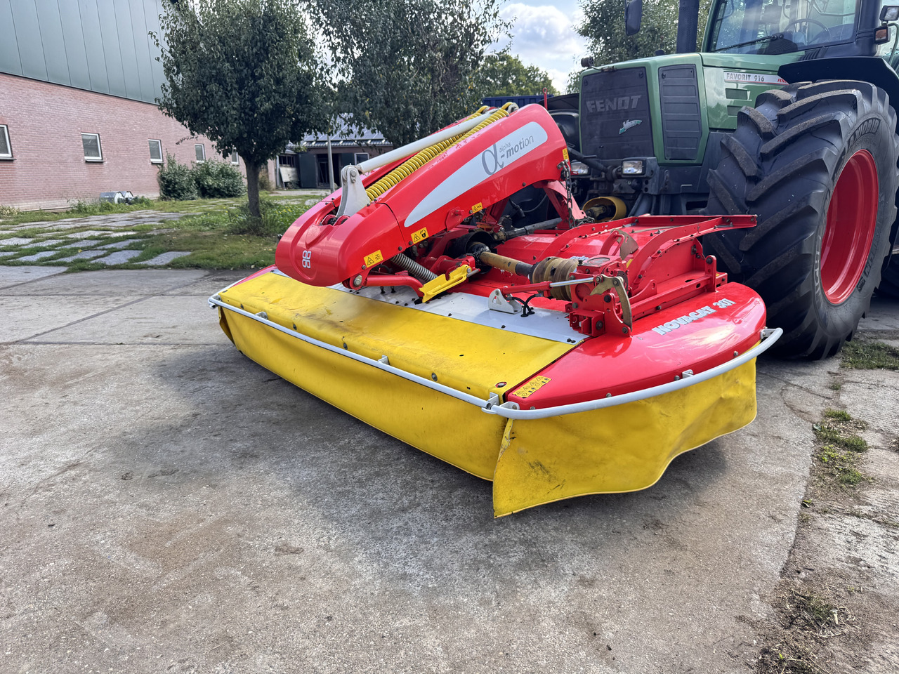 PÖTTINGER Novacat 301 ED Alpha-Motion - Mower: picture 1 PÖTTINGER Novacat 301 ED Alpha-Motion - Mower: picture 1