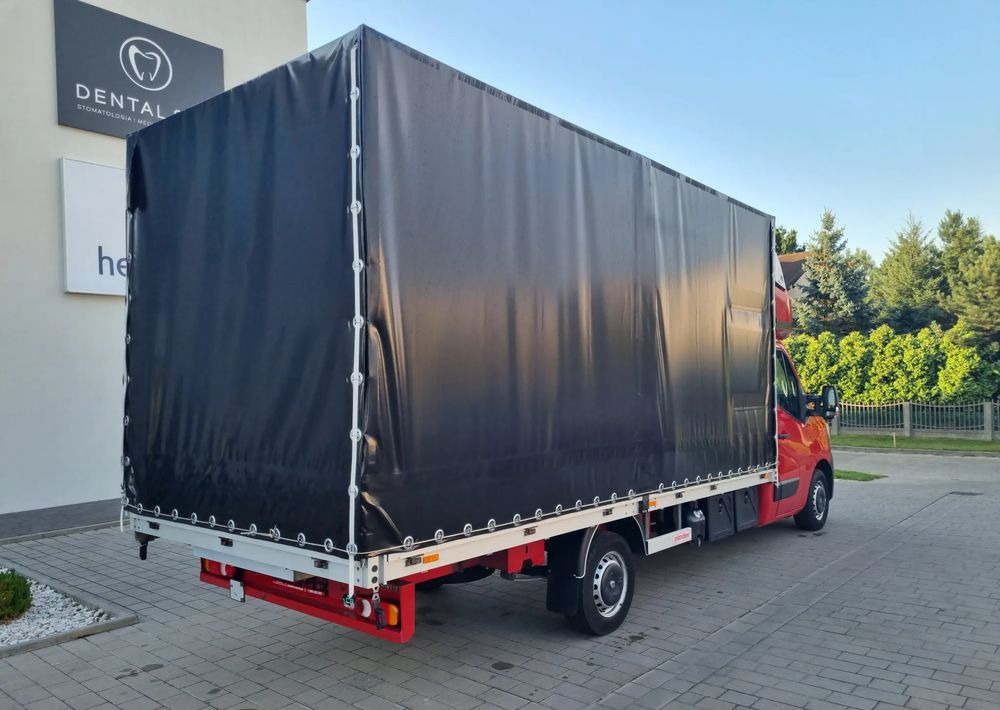 Renault Master - Curtain side van: picture 5 Renault Master - Curtain side van: picture 5