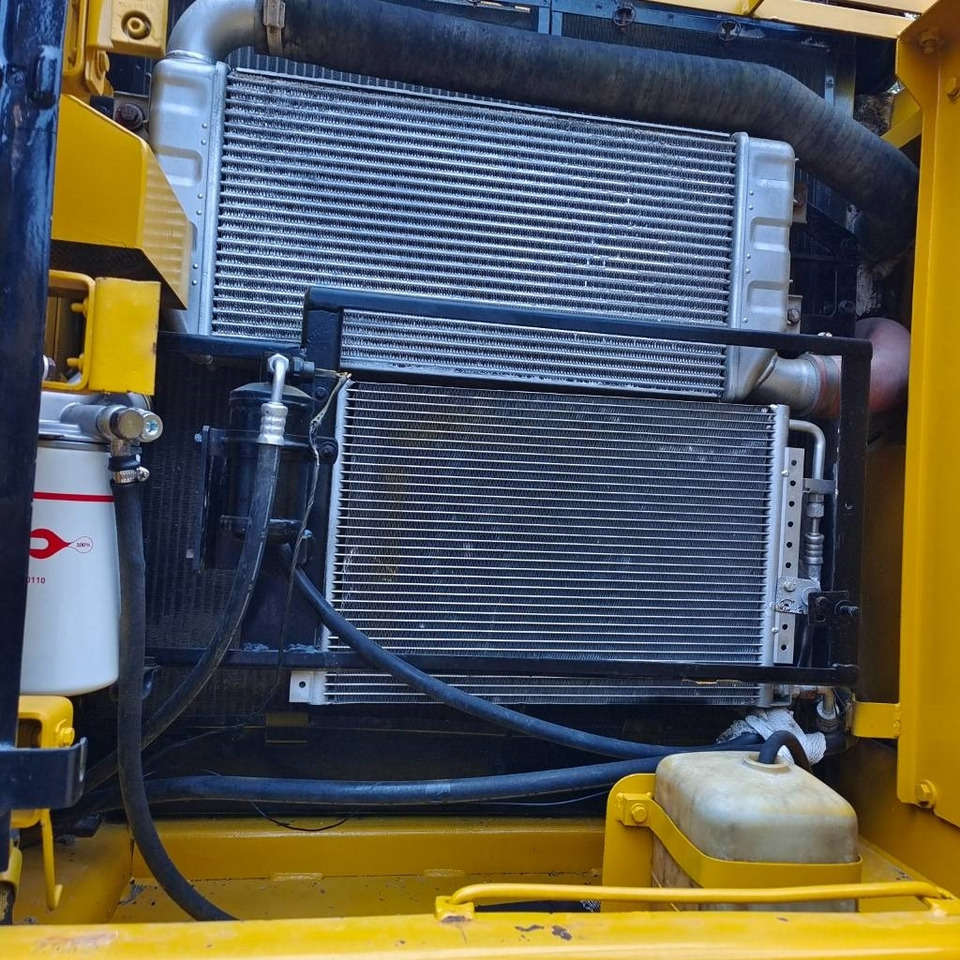 CAT 323 - Crawler excavator: picture 5 CAT 323 - Crawler excavator: picture 5