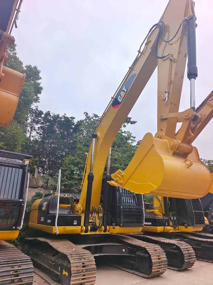 CAT 324 D - Crawler excavator: picture 1 CAT 324 D - Crawler excavator: picture 1