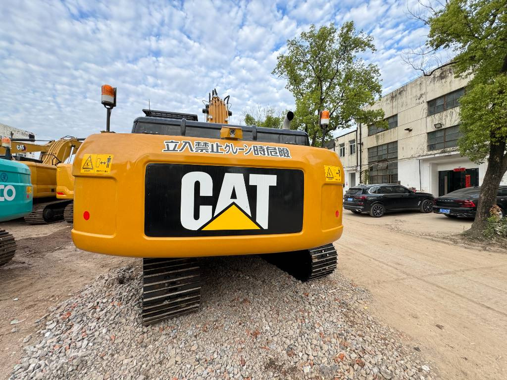 CAT 324 D L - Crawler excavator: picture 3 CAT 324 D L - Crawler excavator: picture 3