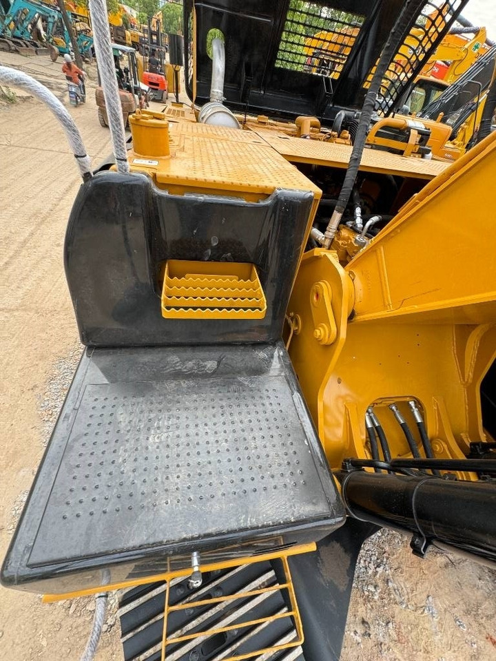 CAT 324 D L - Crawler excavator: picture 3 CAT 324 D L - Crawler excavator: picture 3