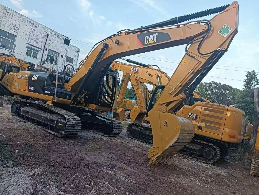 CAT 324 D2L - Crawler excavator: picture 2 CAT 324 D2L - Crawler excavator: picture 2