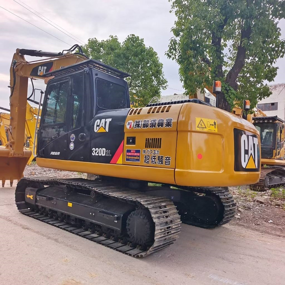 CAT 324D2L - Crawler excavator: picture 2 CAT 324D2L - Crawler excavator: picture 2