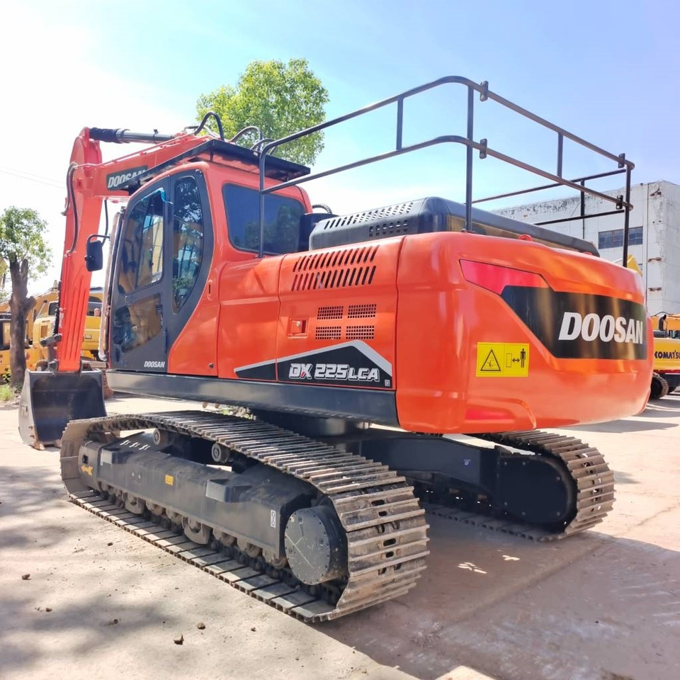 Doosan DX 225 LC - Crawler excavator: picture 2 Doosan DX 225 LC - Crawler excavator: picture 2