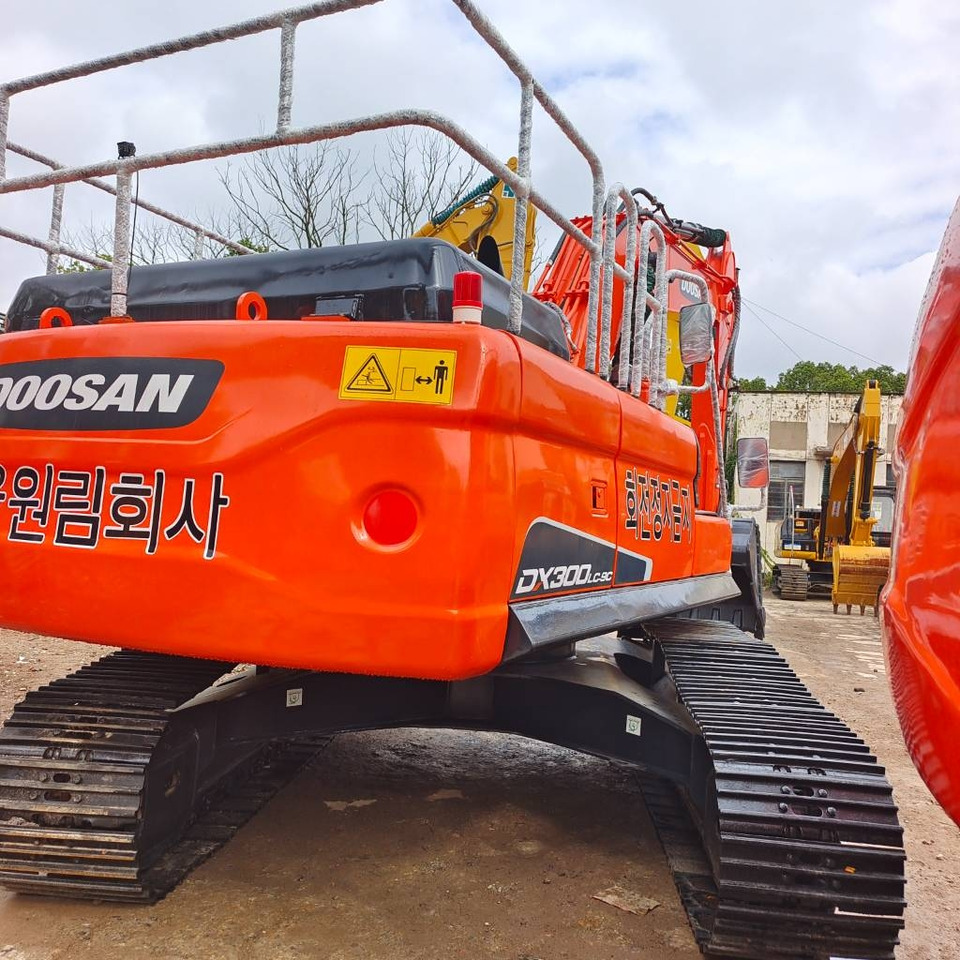 Doosan DX 300LC-9C - Crawler excavator: picture 1 Doosan DX 300LC-9C - Crawler excavator: picture 1