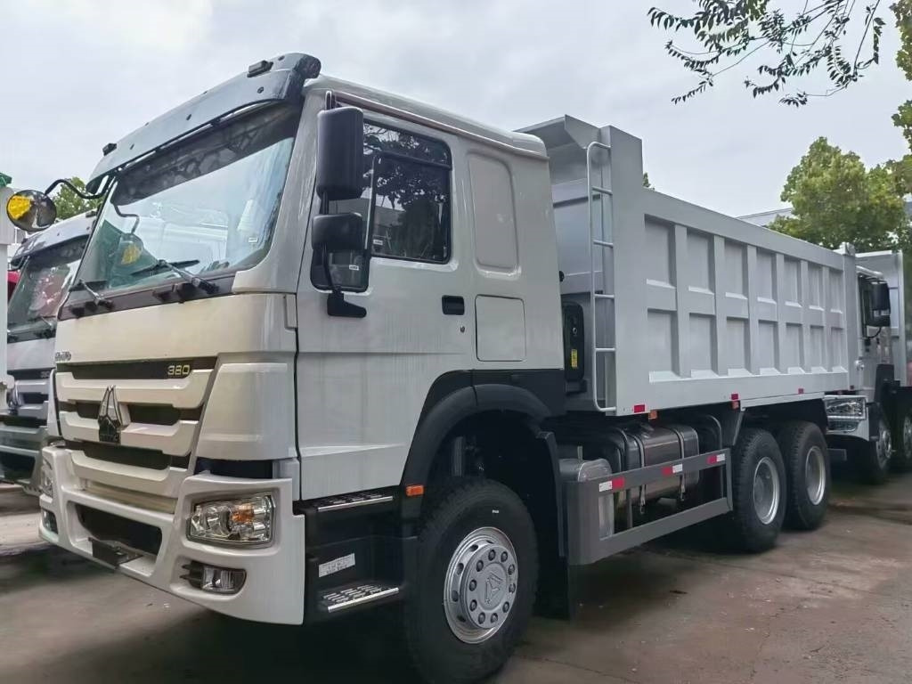 Howo 371 - Tipper: picture 4 Howo 371 - Tipper: picture 4