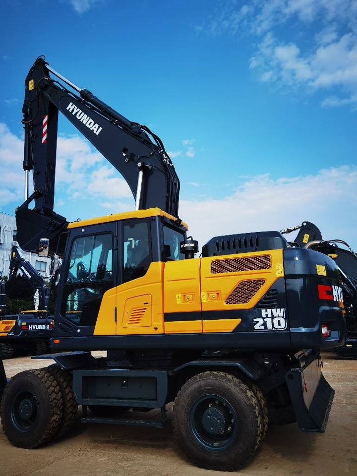 Hyundai 210W-9 - Wheel excavator: picture 5 Hyundai 210W-9 - Wheel excavator: picture 5