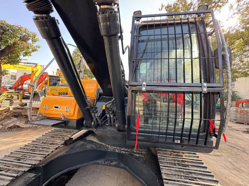 Hyundai 220lc - Crawler excavator: picture 4 Hyundai 220lc - Crawler excavator: picture 4