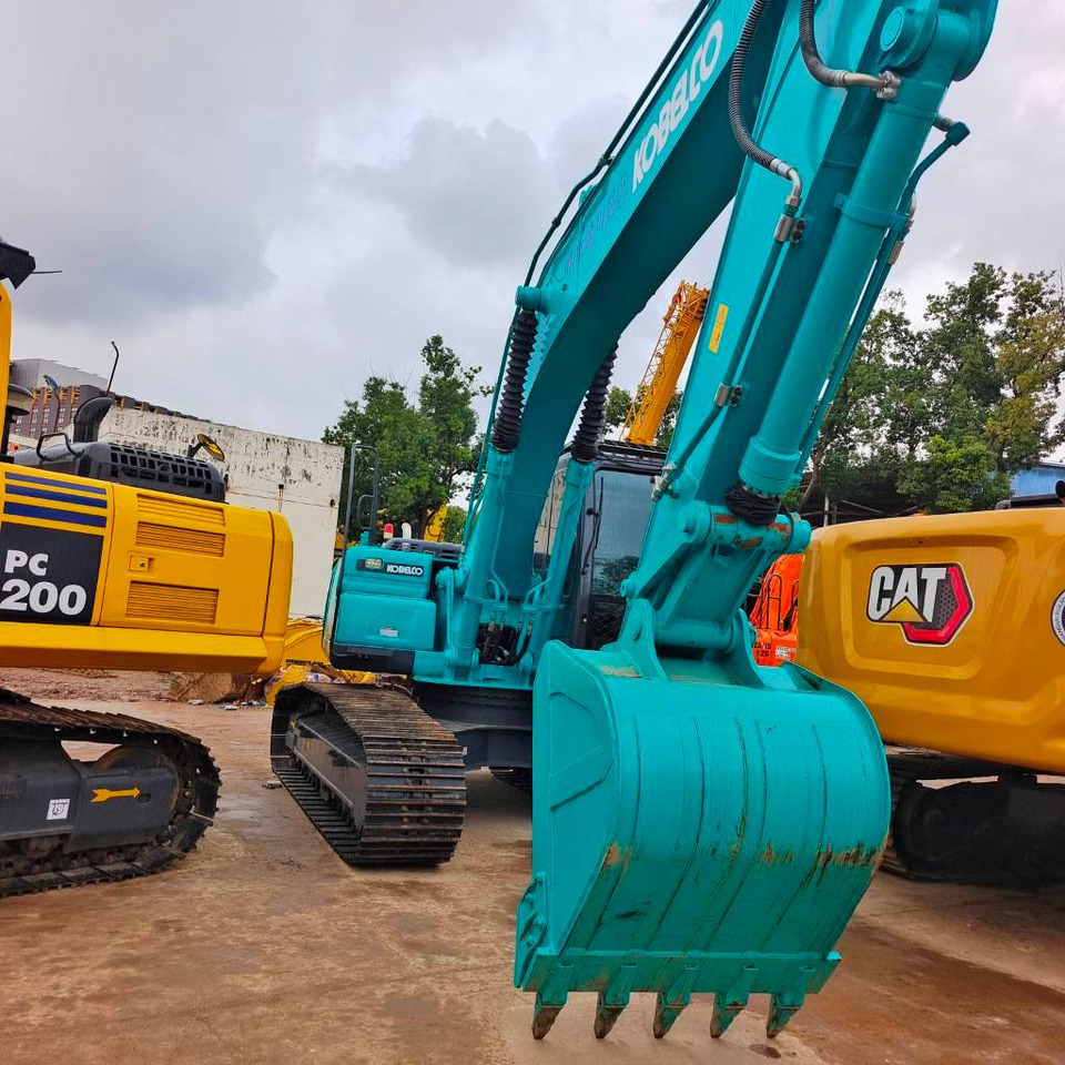 Kobelco SK 200 - Crawler excavator: picture 2 Kobelco SK 200 - Crawler excavator: picture 2